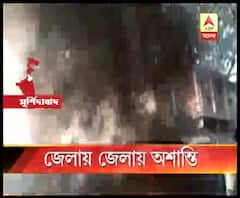 মুর্শিদাবাদে একাধিক ট্রেনের বগিতে আগুন, জাতীয় সড়কে অবরোধ, হামলা তৃণমূল নেতার বাড়িতে 