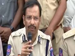 Hyderabad Encounter: पुलिस कमिश्नर VC Sajjanar बोले- हथियार छीनकर आरोपियों ने फायरिंग की