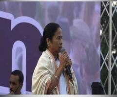 ৬২ শতাংশ ভোট বিজেপির বিরুদ্ধে ছিল, দেশ সংঘবদ্ধই থাকবে, আক্রমণ মমতার