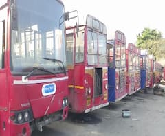 Bus | भंगारातील बसेसचं मोबाईल टॉयलेट, नवी मुंबई महानगरपालिकेची शक्कल | ABP Majha