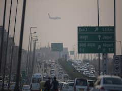 CAA विरोध प्रदर्शन की वजह से उड़ान प्रभावित, दिल्ली एयरपोर्ट ने दी जानकारी