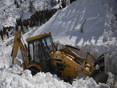 J&K: Bodies of 3 missing jawans recovered after avalanche hits Tangdhar