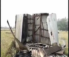 Reporter Stories: নারায়ণগড়ের কুসুমডাঙা গ্রামে বিজেপির বিরুদ্ধে তৃণমূল সমর্থকের বাড়িতে আগুন লাগিয়ে দেওয়ার অভিযোগ