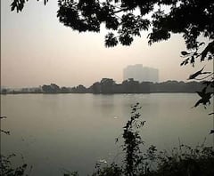 জাঁকিয়ে শীত, কাঁপছে দিল্লি সহ উত্তর ভারত, কলকাতায় পারদ ঊর্ধ্বমুখী 