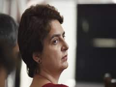 WATCH: Priyanka Gandhi meets Unnao victim's kin 