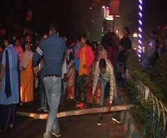 কালিকাপুরে নারকেল গাছ থেকে পড়ে যুবকের মৃত্যু,ঘটনার জেরে প্রিন্স আনোয়ার শাহ কানেক্টরে স্থানীয় বাসিন্দাদের বিক্ষোভ