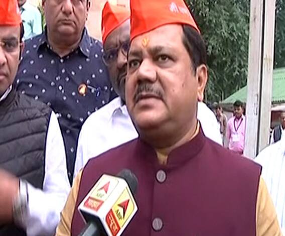 Savarkar | विधानपरिषदेच्या विरोधीपक्ष नेते पदी प्रविण दरेकरांची नियुक्ती | ABP Majha