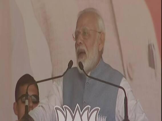 नागरिकता कानून विवाद पर पीएम मोदी ने कांग्रेस को घेरा | राजनीति की खबरें