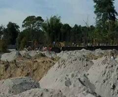 Reporter Stories: ধূপগুড়িতে জলাশয় বুজিয়ে তৈরী হচ্ছে স্কুল, পরিবেশ নষ্ট করার অভিযোগ স্থানীয়দের