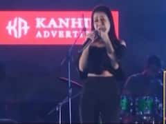 Neha Kakkar sings Honey Singh's song, video goes viral | Manoranjan Fatafat