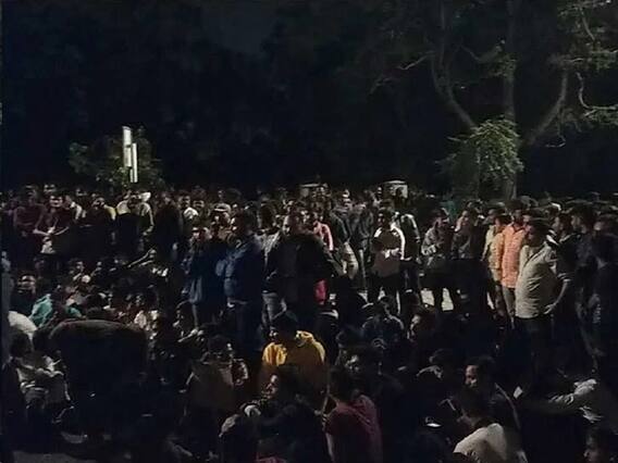 બેઠક બાદ સરકારે પરીક્ષાર્થીઓની કઇ-કઇ માંગોને સ્વીકારી લીધી છે, જુઓ બહાર આવીને શું કહ્યું યુવરાજસિંહે