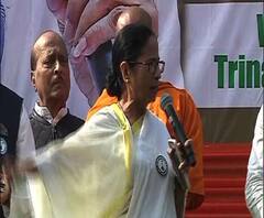 'মতুয়াদের উন্নতি তৃণমূলের সরকার করেছে, বড়মা-র চিকিৎসার দায়িত্বও আমরাই নিয়েছিলাম', মতুয়া-প্রসঙ্গে বিজেপির আক্রমণের জবাব দিয়েছেন তৃণমূলনেত্রী