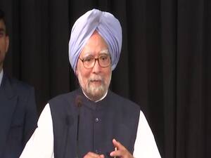 Is Manmohan Singh trying to cover Gandhi family's mistakes? | Bharat Ki Baat 
