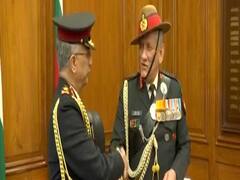 Manoj Mukund Naravane बने नए थल सेना प्रमुख, पदभार किया ग्रहण