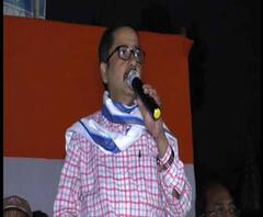 প্রতিদিন সকালে স্বামী বিবেকানন্দ ও মুখ্যমন্ত্রীর ছবি দেখে পুনরুজ্জীবিত হই! হাসনাবাদের বিডিওর মন্তব্যে শোরগোল