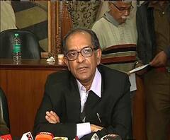 যাদবপুরে কাল হবে শুধু পড়ুয়াদের ডিগ্রি দেওয়ার সমাবর্তন, রাজ্যপালকে আমন্ত্রণ, বক্তৃতা দিতে পারবেন না