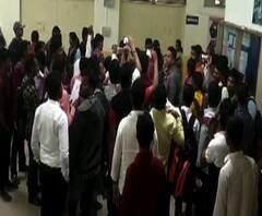 Mahaportal Problem | महापोर्टल परीक्षेचा पुण्यात फज्जा, वीज गेल्याने केंद्रावर गोंधळ | ABP Majha