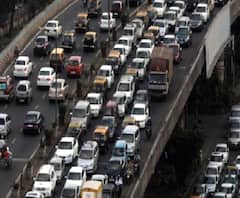 Western Express Highway | वेस्टर्न एक्स्प्रेस हायवेचा चेहरामोहरा बदलणार, 100 कोटींची कामं होणार | स्पेशल रिपोर्ट