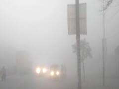 कोहरे से यूपी के बुलंदशहर में विजिबिलिटी बेहद कम