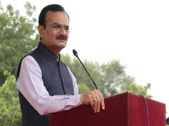 વૉટ્સએપ પર પરીક્ષાના જવાબો ફરતા થયા હોવાને લઇને મંત્રી પ્રદીપસિંહે શું કહ્યું, જુઓ વીડિયો