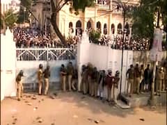 What is the reason behind violent protest? | Bharat Ki Baat