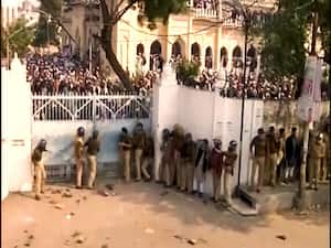 What is the reason behind violent protest? | Bharat Ki Baat