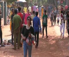 Matheran | न्यू ईयर सेलिब्रेशननिमित्त माथेरान हाऊसफुल्ल, मिनी ट्रेन सुरू झाल्याने पर्यटकांच्या संख्येत वाढ | ABP Majha