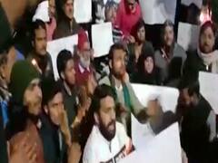 Aligarh: CAA के समर्थन में हनुमान चालीसा का पाठ, पुलिस ने दर्ज किया मामला 