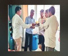 Kolhapur | कोल्हापुरात खाजगी सावकारांवर छापेमारी 12 जणांवर कारवाई, 27 लाखांची रोकड, दागिने जप्त | ABP Majha 