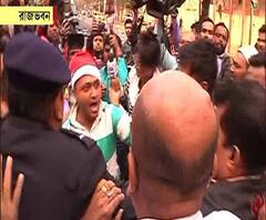 নাগরিক আইন-এনআরসির প্রতিবাদে রাজভবনের সামনে কংগ্রেসের বিক্ষোভ