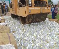 Vijay Wadettiwar | सत्ता बदलताच डॉ. अभय बंग यांनी दारुबंदीच्या भूमिका बदलल्या : विजय वडेट्टीवार | ABP Majha