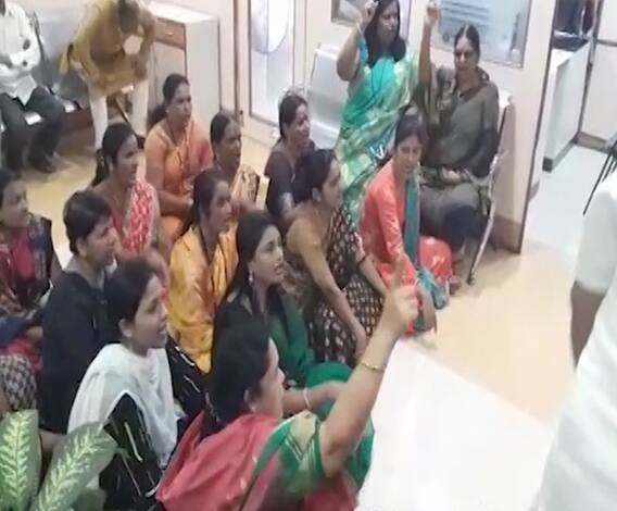 Pimpri Chinchwad Mayor | राष्ट्रवादीकडून पिंपरी चिंचवडच्या महापौरांच्या राजीनाम्याची मागणी | ABP Majha