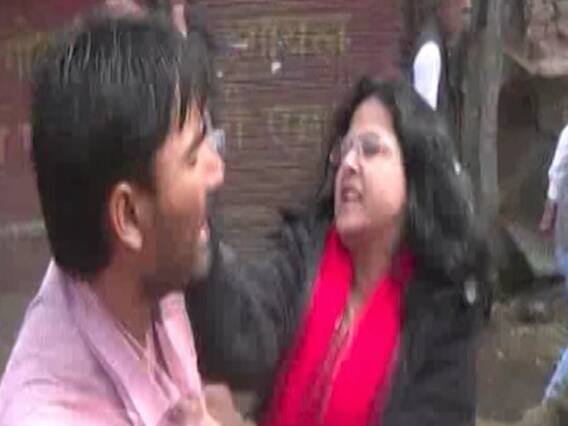 जब डीएम साहिबा को आया गुस्सा, BJP कार्यकर्ताओं को पीटने का आरोप