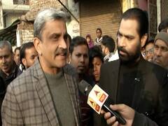 Delhi Polls: Voters share ground problems in Rohini | Auto Raja