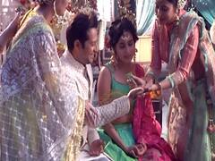 Abeer slapped on Mishti's mehndi ceremony