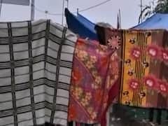 CAA के खिलाफ कंबल में छिपकर प्रदर्शन