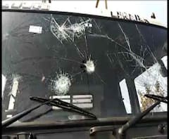 Reporter Stories: মহিষাদলে লরির ধাক্কায় বাইক আরোহীর মৃত্যু, ট্র্যাফিক পুলিশের কিয়স্ক, সিগন্যাল ভাঙচুর উত্তেজিত জনতার