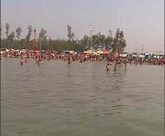 দেখুন: মকর সংক্রান্তির পুণ্যস্নানের আগে গঙ্গাসাগরের বিশেষ ব্যবস্থার ছবি