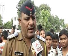  WEB EXCLUSIVE | साहित्यिकांच्या बंदोबस्तात वर्दीतील कवी मन, कविता करणारा पोलिस कर्मचारी | मराठी साहित्य संमेलन | ABP Majha