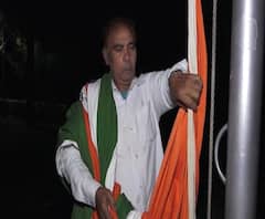 Special Report | असाही एक भक्त! तिरंग्यासाठी आयुष्य वेचणारा अवलिया | बीड | ABP Majha