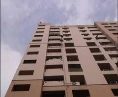 Reporter Stories: নিউটাউনে পুলিশের সামনেই ১৩ তলা থেকে ঝাঁপ চিকিৎসকের