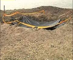 নৈহাটিতে বিস্ফোরণের অভিঘাতে গর্ত - এক ঝলকে 