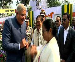 রেড রোডে প্রজাতন্ত্র দিবসের কুচকাওয়াজ, হাজির মুখ্যমন্ত্রী-রাজ্যপাল, খবর ফটাফট