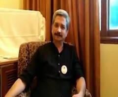 Yogesh Soman | मुंबई विद्यापीठातील नाट्यशास्त्र विद्यार्थ्यांच्या दिवसभर आंदोलनानंतर योगेश सोमण सक्तीच्या रजेवर | ABP Majha