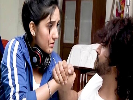 Romantic scenes in middle of Mini, Neel's fight | Patiala Babes