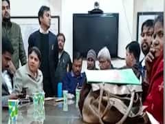 2 दिन और 6 घंटे की कतार...नामांकन के लिए Kejriwal करते रहे इंतजार ! | Master Stroke