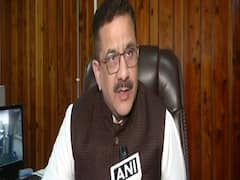 Owaisi's forefathers built Taj Mahal for their 'laila': Rizvi