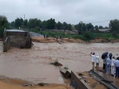 બનાસકાંઠાઃ વાવ પંથકની વધુ એક કેનાલમાં પડ્યું ગાબડું, જુઓ વીડિયો