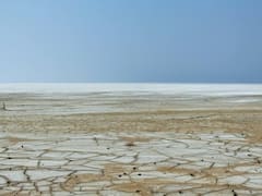 હળવદના રણકાંઠા વિસ્તારમાં કેનાલના પાણી અગરમાં ફરી વળતા અગરિયાઓને મુશ્કેલી, જુઓ વીડિયો