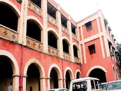 અમદાવાદ: ગંદકી ફેલાવતા એકમો સામે AMCની લાલ આંખ, સાઉથ ઝોનમાં પ્લાસ્ટિક એકમ કરાયું સીલ, જુઓ વીડિયો